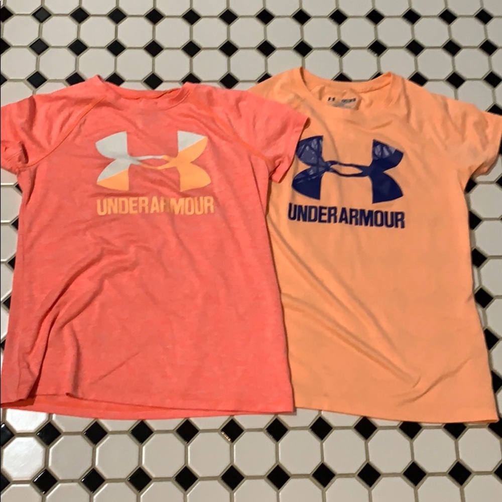 Two pack of girls under armor tees.